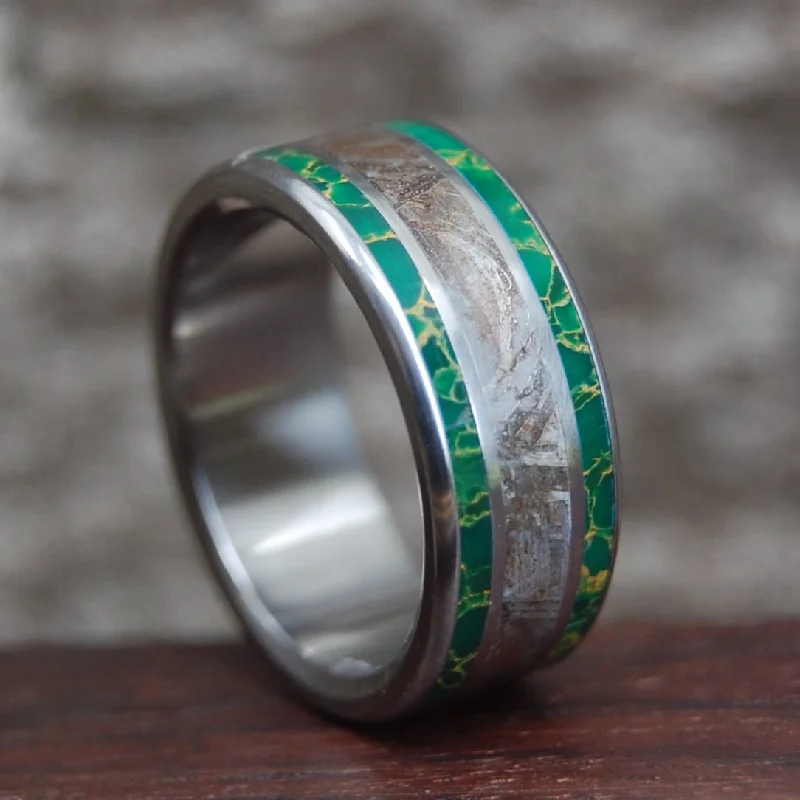 vintage rings for women -Golden Star Trail | Men's Meteorite, Gold Webbed Jade & Titanium Wedding Ring